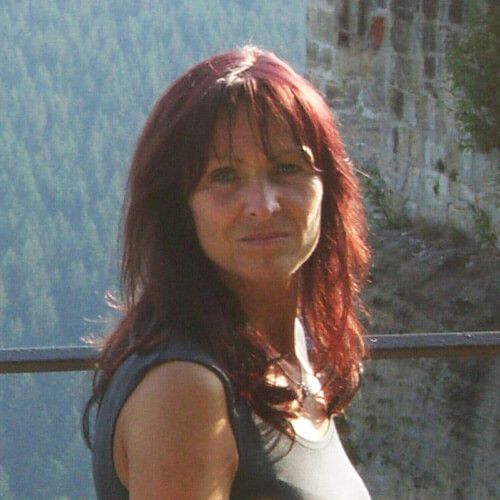 Marie-Christin - Hellsehen & Wahrsagen - Hellsehen ohne Hilfsmittel - Skatkarten - Tarot & Kartenlegen Marie-Christin - Hellsehen & Wahrsagen - Hellsehen ohne Hilfsmittel - Skatkarten - Tarot & Kartenlegen
